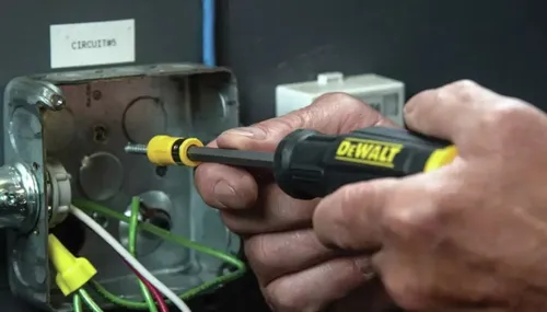 DESTORNILLADOR DEWALT DWHT66569 MULTIPLES PUNTAS 6 EN 1 - FOTO 6